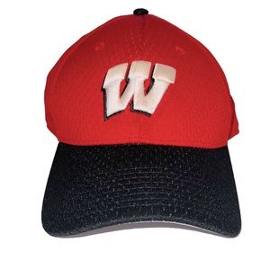 VINTAGE 90’s UNIVERSITY OF WISCONSIN SNAPBACK HAT-UNISEX